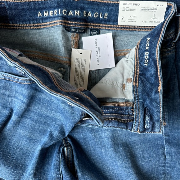 Low-Rise Bootcut Jean AE - Picture 8 of 8